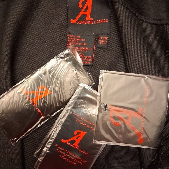 Adrienne Landau Faux Fur Collar Black Poncho/Cape - Size 2x-3x - NWT - Picture 2 of 12